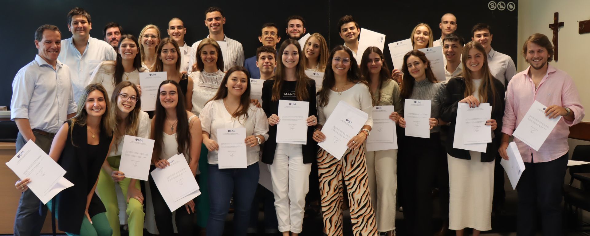 Alumnos de FCEE obtuvieron reconocimiento por sus logros académicos